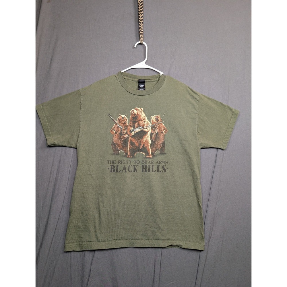 Hanes Men's Short Sleeve Green T Shirt‎ Black Hills Bear Graphic Size Large